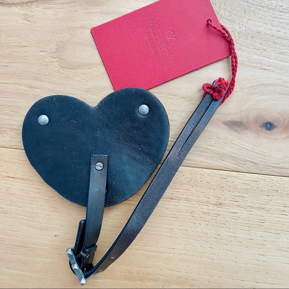 Valentino Garavani  Leather Heart Bag Charm/Key Charm NWT - Picture 13 of 16